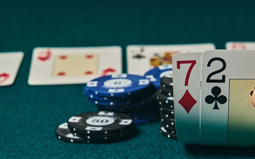 The Ultimate Guide to Bluffing: Poker Bluffing